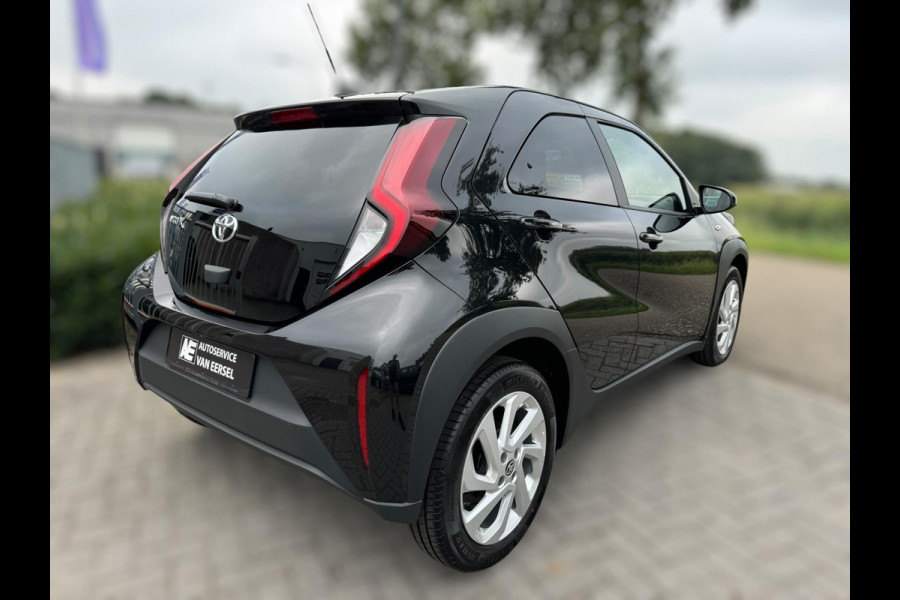 Toyota Aygo X 1.0 Active LEDKOPL / CAMERA / CARPLAY / 17 INCH LMV / ECC