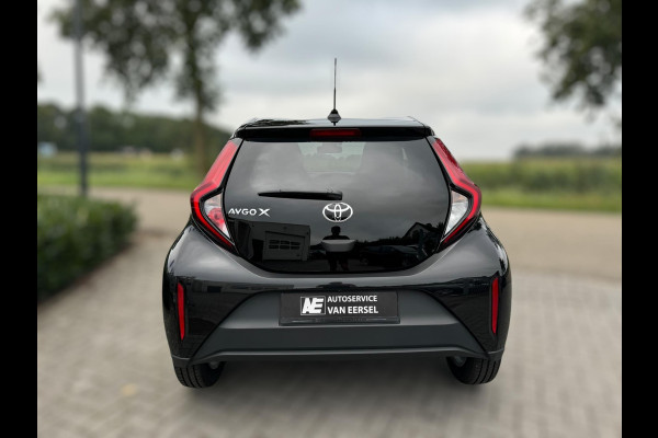 Toyota Aygo X 1.0 Active LEDKOPL / CAMERA / CARPLAY / 17 INCH LMV / ECC