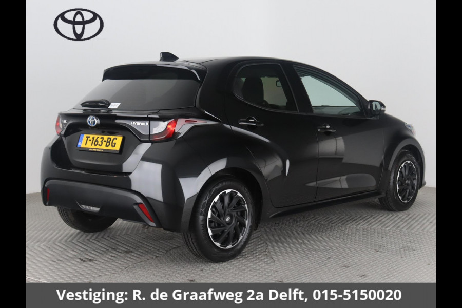 Toyota Yaris 1.5 Hybrid Active Black Edition | Apple Carplay & AndroidAUTO | Camera | Adapt.Cruise control | Privacy Glass