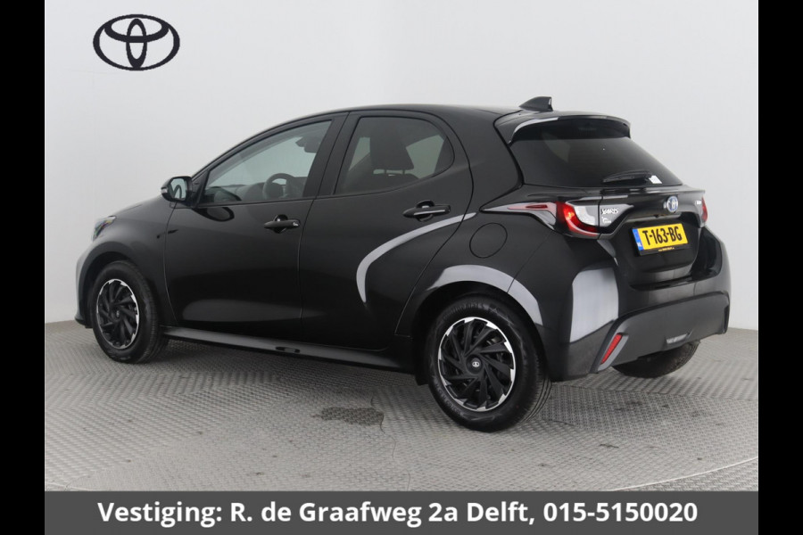 Toyota Yaris 1.5 Hybrid Active Black Edition | Apple Carplay & AndroidAUTO | Camera | Adapt.Cruise control | Privacy Glass