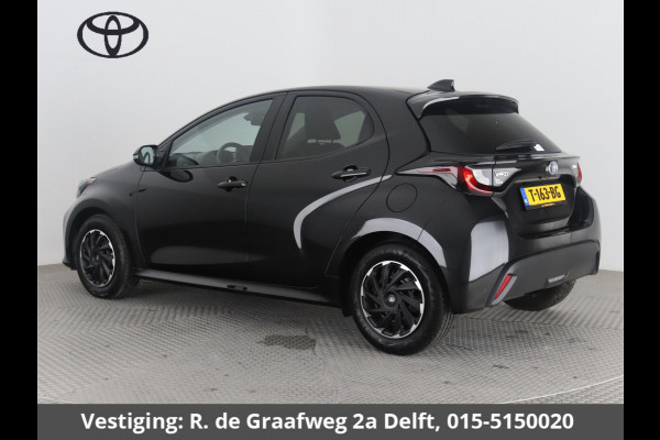 Toyota Yaris 1.5 Hybrid Active Black Edition | Apple Carplay & AndroidAUTO | Camera | Adapt.Cruise control | Privacy Glass