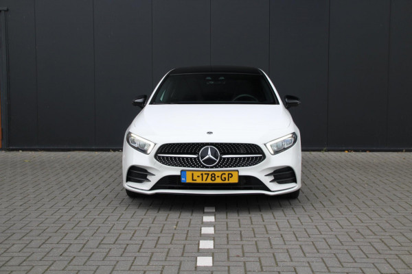 Mercedes-Benz A-Klasse 200 AMG-line | Pano | Sfeer | Widescreen