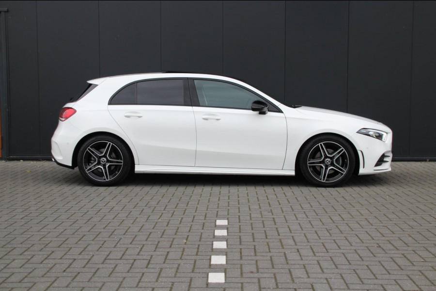 Mercedes-Benz A-Klasse 200 AMG-line | Pano | Sfeer | Widescreen