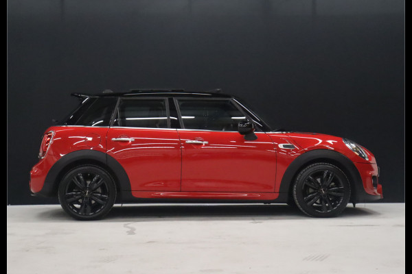 MINI Mini 1.5 Cooper John Cooper Works 5DRS [SCHUIFDAK, APPLE CARPLAY, JCW, SPORTSTOELEN, PDC, CRUISE, CLIMATE, NIEUWSTAAT]