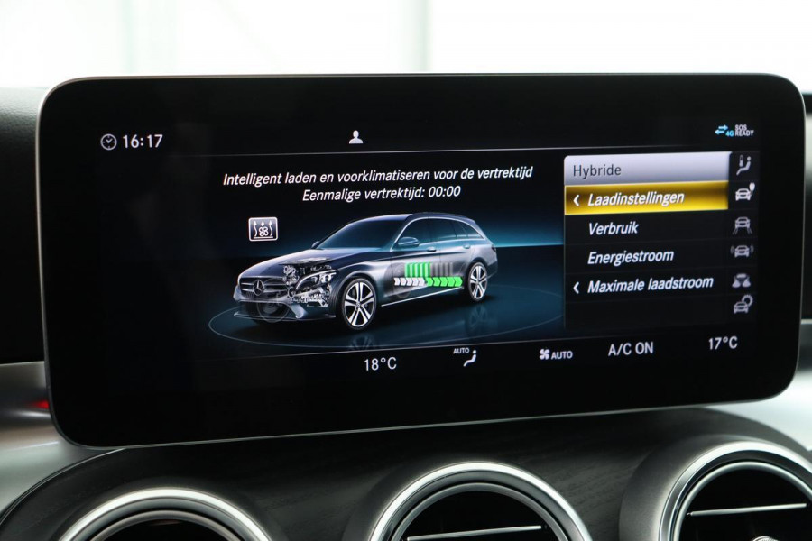 Mercedes-Benz C-Klasse 300e AMG | Panoramadak | Carplay | Lane Assist | Stoelverwarming | Sfeerverlichting | DAB+ | Keyless | Navigatie | Full LED