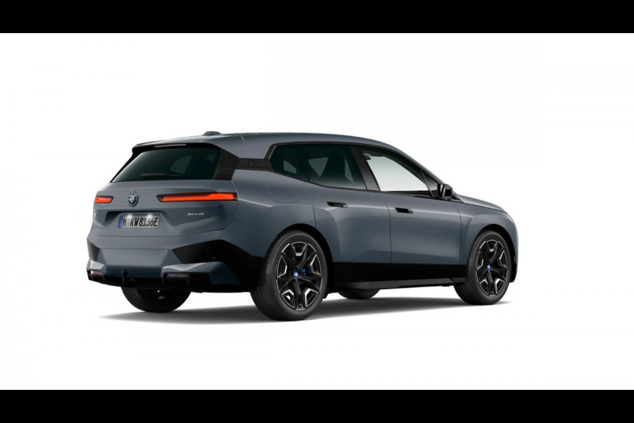 BMW iX xDrive50 - Pano - Bowers & Wilkins - Stoelventilatie - Driving Ass Prof - Trekhaak