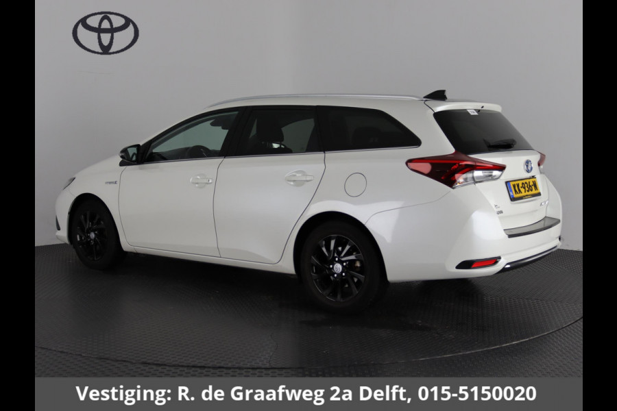 Toyota Auris Touring Sports 1.8 Hybrid Dynamic Sport | Navigatie | Camera | Cruise Control |