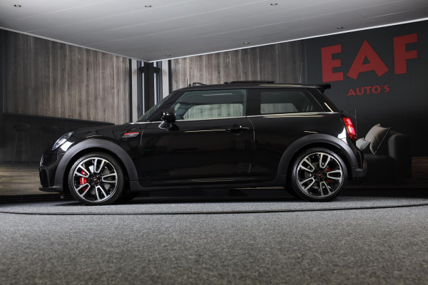 MINI Mini 2.0 John Cooper Works JCW / 231 PK / AUT / HK / Head Up / Navi / Virtual Cockpit / Open Panoramadak / Led / Pdc / 17 Inc