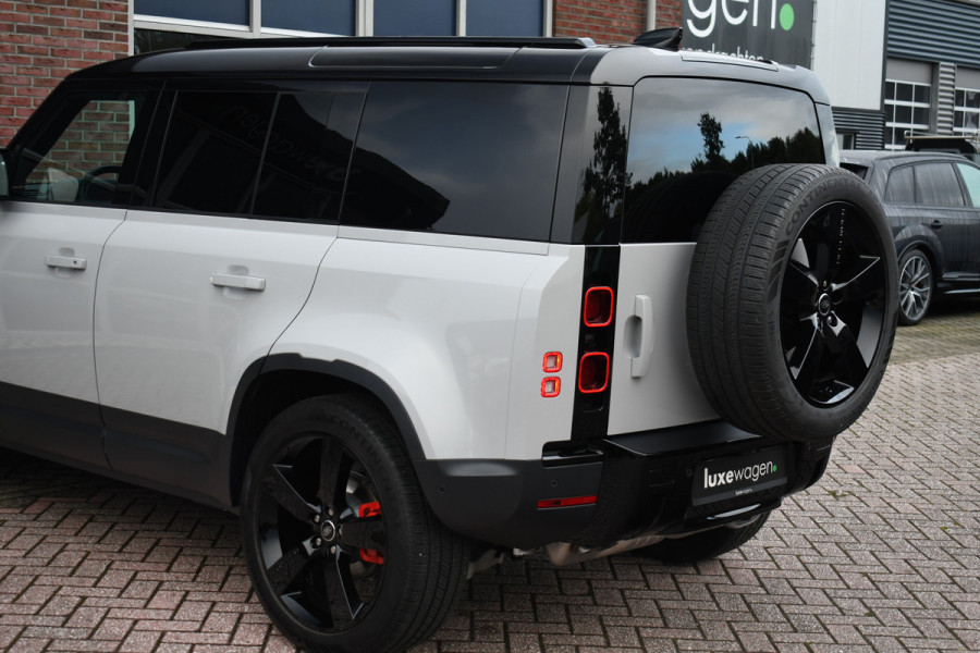 Land Rover Defender 110 3.0 D250 SE Luchtv Trekh ACC 22inch Krijt-wrap