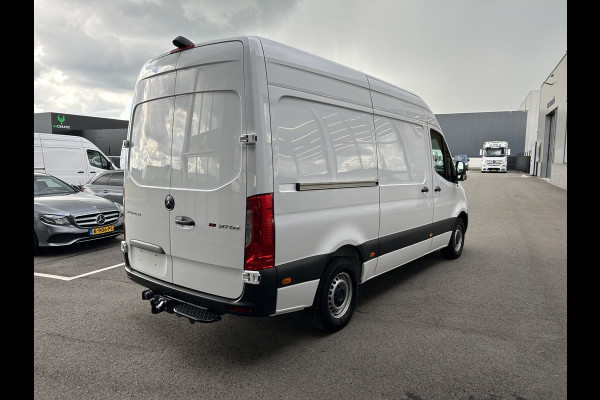 Mercedes-Benz Sprinter 317 CDI L2 H2 Automaat / 3500KG Trekhaak / MBUX / Camera / Carplay navigatie / Parkeersensoren / Cruise control / Airco / 270 Gr