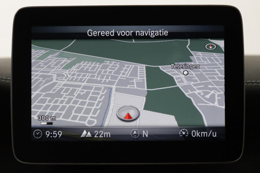 Mercedes-Benz A-Klasse 180 Business Solution AMG Automaat (PANORAMADAK, H&K, STOELV, PDC, CRUISE, LED/XENON, GOED ONDERHOUDEN)