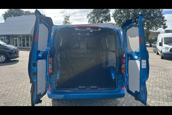 Ford Transit Custom 320 2.0 TDCI L2H1 Limited SCI 136pk Automaat 17 inch | Adaptive cruise control | Dubbele schuifdeur | Inklapbare trekhaak | Verwarmbaar stuurwiel | 6B&O speakers | Dual zone clima