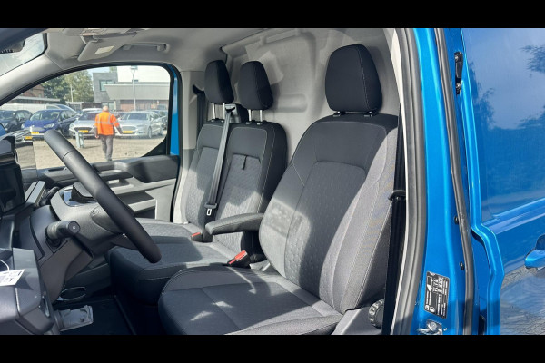 Ford Transit Custom 320 2.0 TDCI L2H1 Limited SCI 136pk Automaat 17 inch | Adaptive cruise control | Dubbele schuifdeur | Inklapbare trekhaak | Verwarmbaar stuurwiel | 6B&O speakers | Dual zone clima