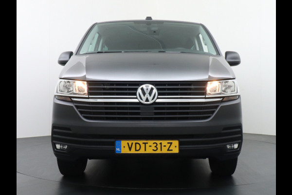 Volkswagen Transporter T6.1 D.C.2.0 TDI L2H1 30 Dubbele Cabine Apple Carplay Android Mirror Link APP-Connect EURO6 Trekhaak Navi Schuifdeur-R A-ruit ve Buitenspiegel elektr+Verwarmd ESP ABS Achterruitenwisser met intervalschakeling Mistlampen Verwarmde Ruit Zijwind assistent Vermoeidheids herkenning 2.200kg trekvermogen!  binnenspiegel automatisch dimmend, dimlichten automatisch, regensensor) Nwe model !