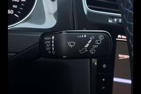 Volkswagen e-Golf 1E EIGENAAR / ACC / WARMTEPOMP / BTW / ECC / PDC / CARPLAY / NAVIGATIE MET NAVIREM