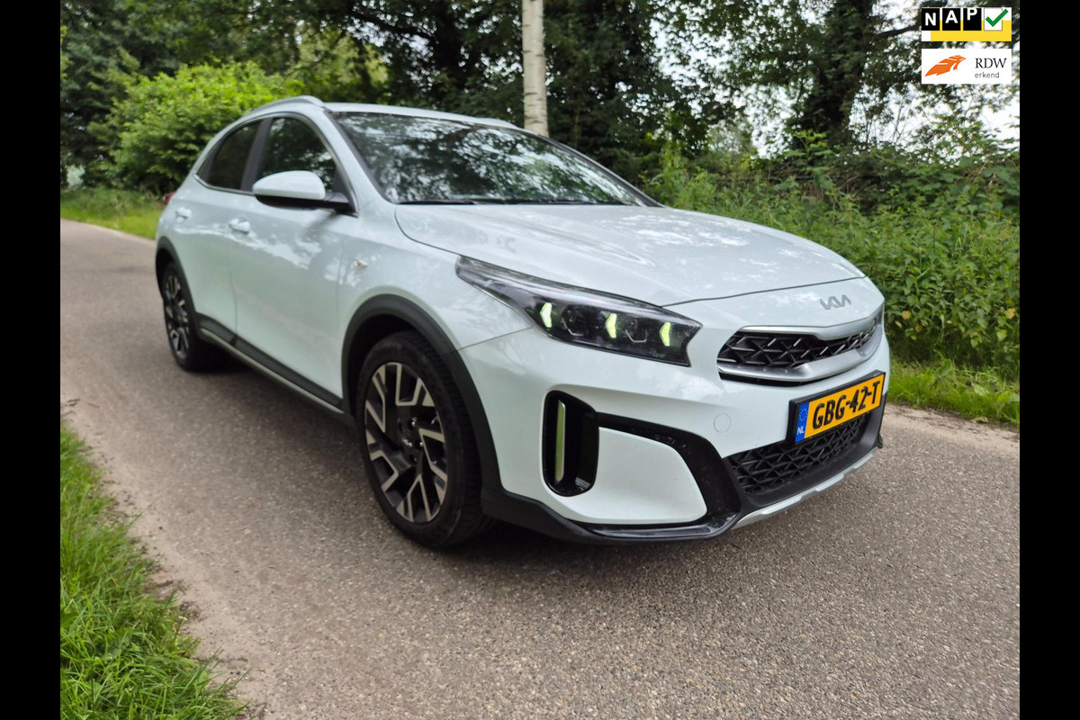 Kia Xceed 1.0 T-GDi DynamicLine / CAMERA / APPLE CARPLAY NAVI / 18 INCH