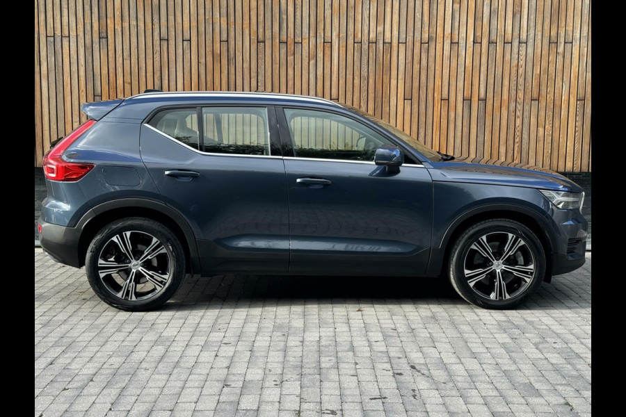 Volvo XC40 1.5 T5 Twin Engine Inscription Panoramadak | Trekhaak elektrisch uitklapbaar | Leren bekleding | Stoelverwarming | Achteruitrijc