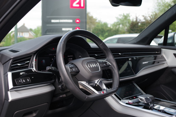 Audi SQ7 4.0 TDI Q7 435 K Quattro 7p, Panoramadak, Trekhaak, 4-Wielsturing, BOSE, Laser-LED, 22" LM