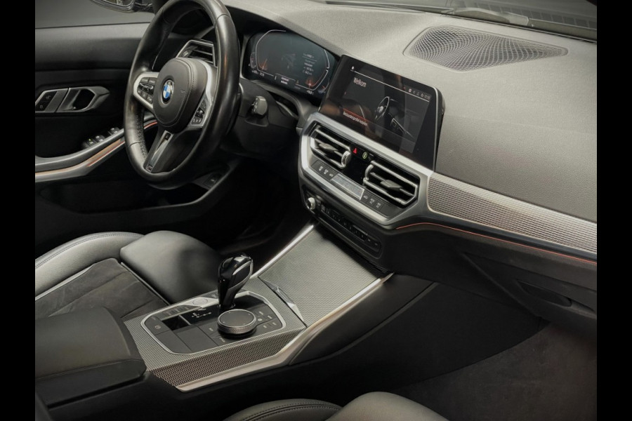 BMW 3 Serie Touring 318i 2.0 M-Sport /Trekhaak/Head-up/live cockpit/btw