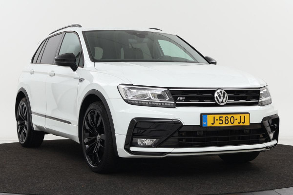 Volkswagen Tiguan 1.5 TSI Highline R | Trekhaak | Adaptive cruise | Keyless | Carplay | Navigatie | Full LED | Dynamic Chassis Control | Climate control | R-Line