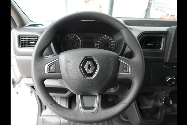 Renault Master T33 2.3 dCi 135 L2H2 BPM VRIJ! Airco Cruise control Parkeersensoren Navigatie Trekhaak