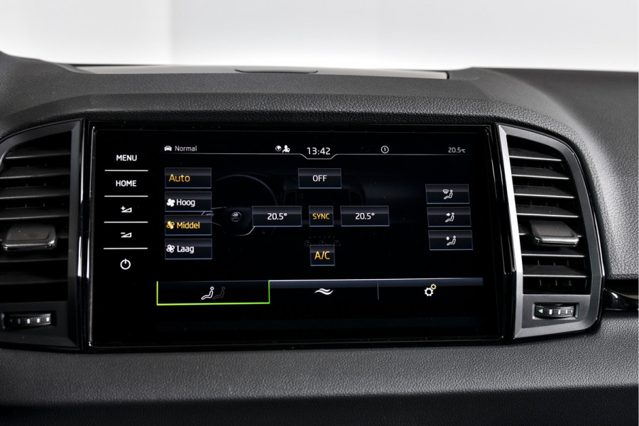 Škoda Karoq 1.5 TSI 150 PK ACT Sportline Business Automaat | S/K-Panodak | Columbus pakket | Dig. Cockpit | Adapt. Cruise | Elek. Klep | Stuur-+Stoelverw. | Camera+PDC | NAV+App. Connect | ECC | LED  | LM 19" | 5718  19 z