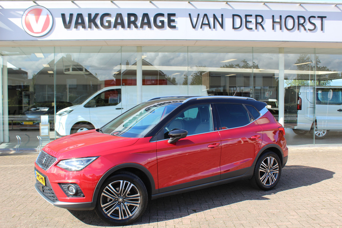 Seat Arona 1.0 TSI 116 pk Xcellence Business Intense Trekhaak-Achteruitrij camera Navigatie-Cruise control- Autom. airco