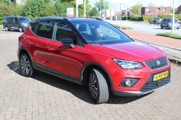 Seat Arona 1.0 TSI 116 pk Xcellence Business Intense Trekhaak-Achteruitrij camera Navigatie-Cruise control- Autom. airco