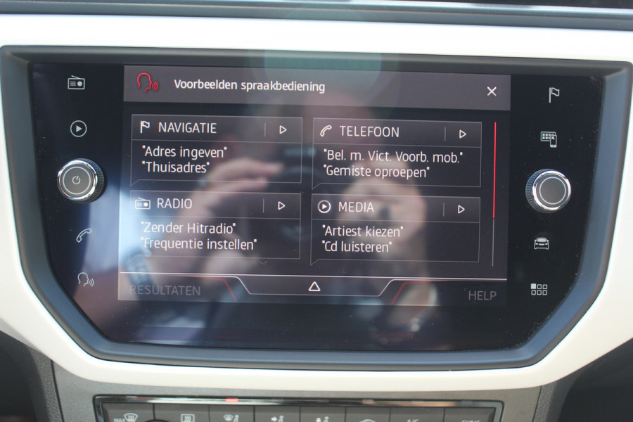 Seat Arona 1.0 TSI 116 pk Xcellence Business Intense Trekhaak-Achteruitrij camera Navigatie-Cruise control- Autom. airco