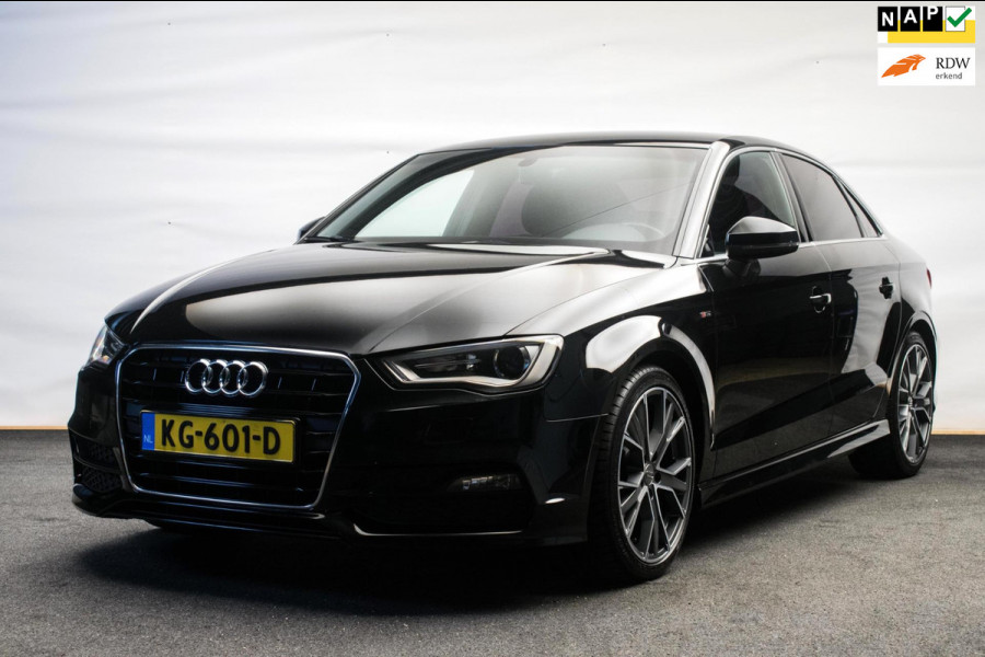 Audi A3 Limousine 1.4 TFSI S Line Aut ORG NL [ 3x S Line Xenon Trekhaak Navigatie Parkeersensoren ]