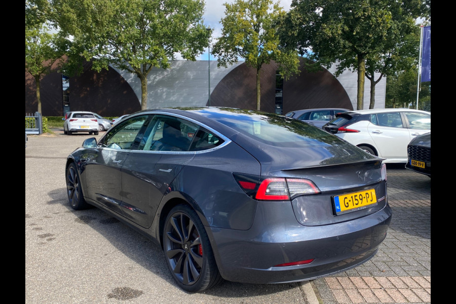 Tesla Model 3 Performance AWD 75 kWh UNIEKE KMSTAND! | ORG. NL. NAP KM. | BTW VERREKENBAAR | AUTOPILOT