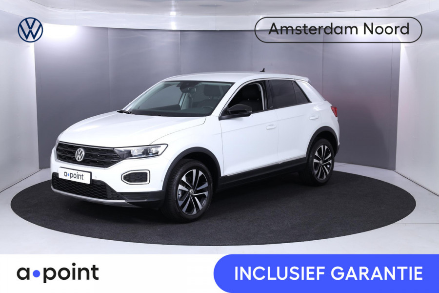 Volkswagen T-Roc 1.5 TSI Style 150 pk Automaat (DSG) | Navigatie | Parkeersensoren (Park assist) | LED koplampen | Stoelverwarming |