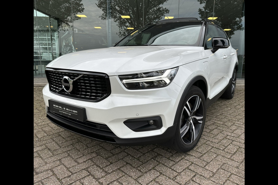 Volvo XC40 1.5 T4 Recharge R-Design - Panodak - Camera - Winterpakket