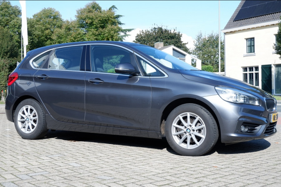 BMW 2 Serie Active Tourer 218i Cent. Executive. 1ste eigen. NL auto Rijklaarprijs