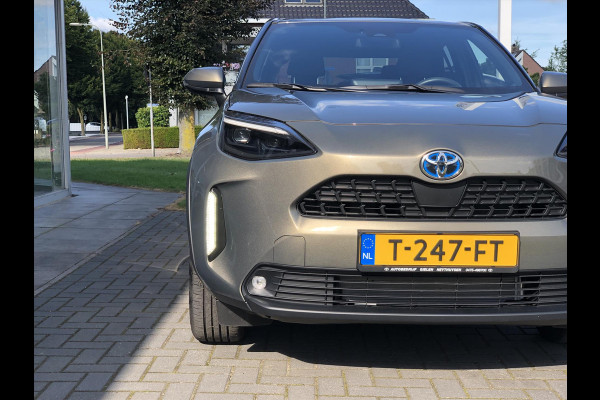 Toyota Yaris Cross 1.5 Full Hybrid Dynamic Plus | Stoel + Stuurverwarming, Smart Connect, Parkeercamera, Keyless 17inch