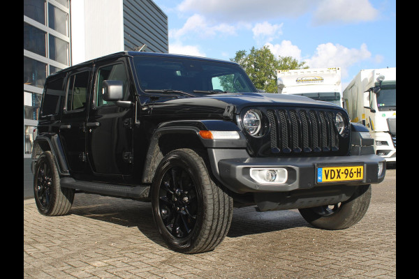 Jeep Wrangler Unlimited 2.0T Sahara | Grijs kenteken | Stoel-/Stuurverwarming | Navi |  Adapt. Cruise | Clima | Camera | Leder | Keyless | 20" Velgen