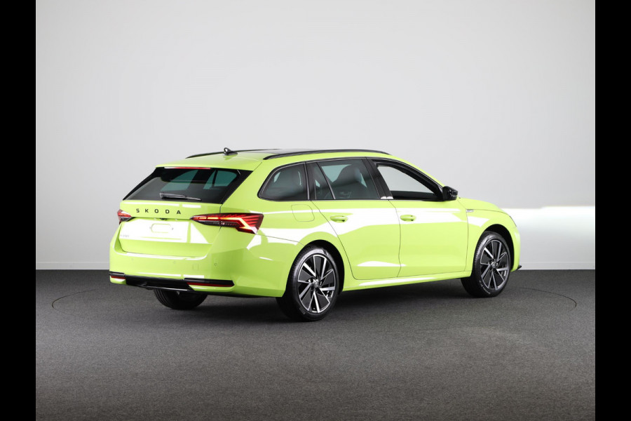 Škoda Octavia Combi FL Sportline Business 1.5 TSI m-HEV 150pk DSG-7 | Panoramadak | Light & View | Travel Assist | Elek. voorstoelen | Winterpakket