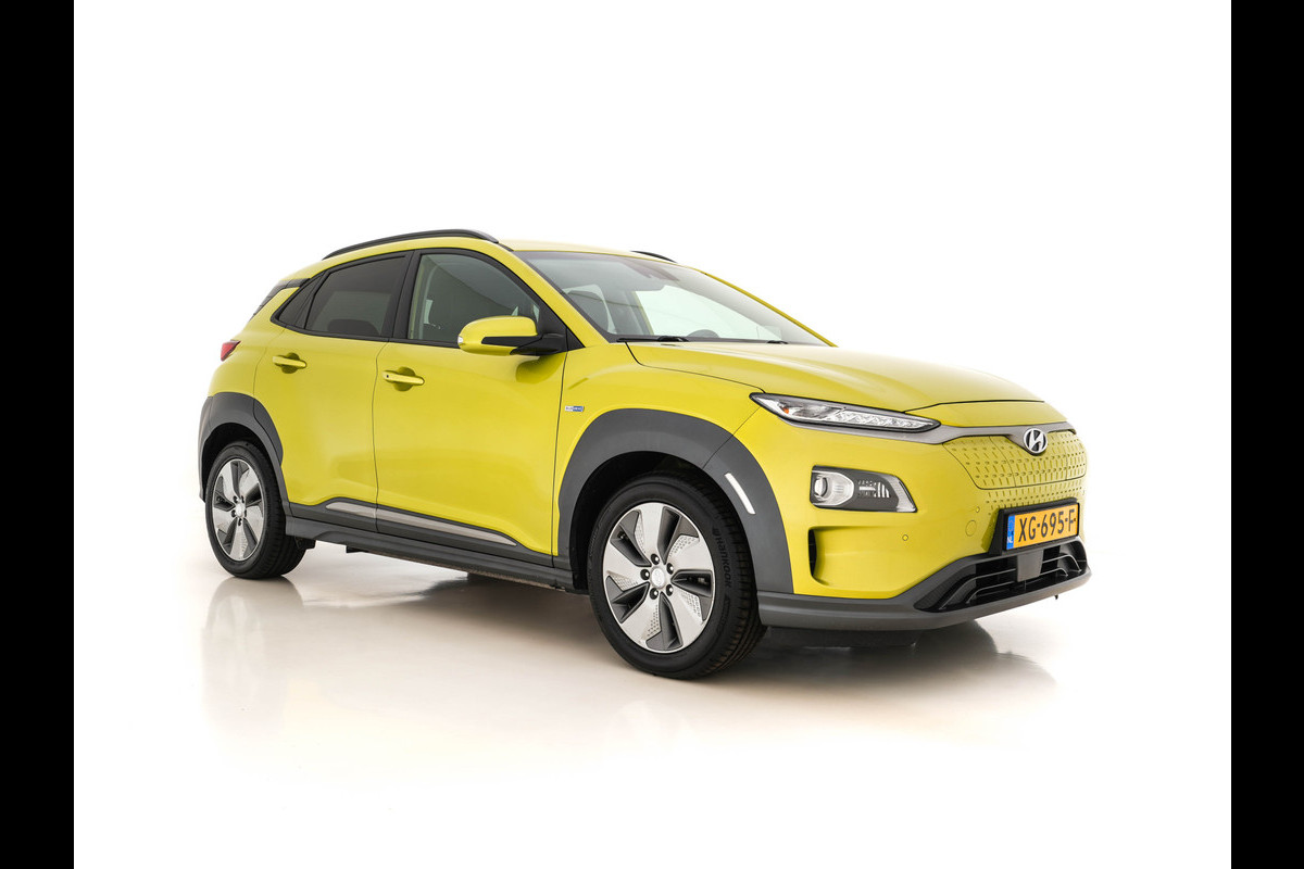 Hyundai Kona EV Premium 64 kWh (INCL-BTW) *VOLLEDER | HEAD-UP | FULL-LED | NAVI-FULLMAP | DAB | ADAPTIVE-CRUISE | KRELL-AUDIO | KEYLESS | CAMERA | BLIND-SPOT | LANE-ASSIST | VIRTUAL-COCKPIT | COMFORT-SEATS | 17"ALU*