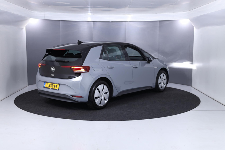 Volkswagen ID.3 Pure 45 kWh 150 pk | Navigatie | Parkeersensoren | Adaptieve cruise control | LED koplampen |