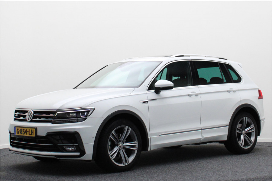 Volkswagen Tiguan 1.5 TSI ACT Highline Business R-Line Virtual Cockpit, Panoramadak, ACC, Camera, Apple Carplay, Trekhaak, 19''