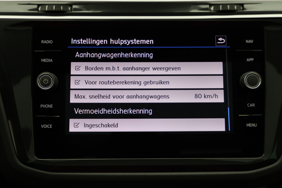 Volkswagen Tiguan 1.5 TSI ACT Highline Business R-Line Virtual Cockpit, Panoramadak, ACC, Camera, Apple Carplay, Trekhaak, 19''