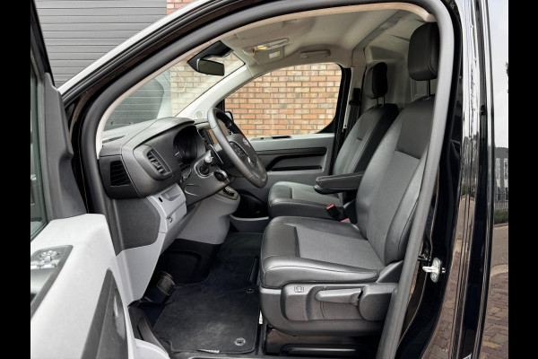 Toyota ProAce Long Worker 2.0 D Navigator / 122 PK / Automaat / Trekhaak / Navigatie / Stoelverwarming / 1e Eigenaar