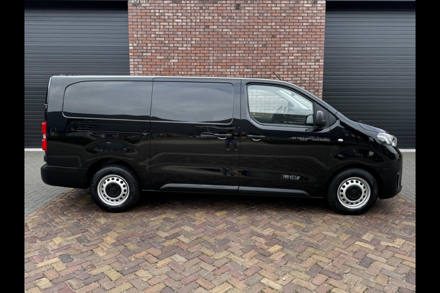 Toyota ProAce Long Worker 2.0 D Navigator / 122 PK / Automaat / Trekhaak / Navigatie / Stoelverwarming / 1e Eigenaar