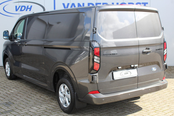 Ford Transit Custom 320 2.0-170pk TDCI L2H1 Limited AUTOMAAT ! Ervaar deze nieuwe Ford Transit Custom automaat bij Autobedrijf Van der Horst in Leeuwarden ! Airco, navigatie bij Apple/Android, telefoonvoorb., stoel-, stuur-, spiegel- en voorraamverw., metallic lak, dubbele schuifdeur, LM wielen