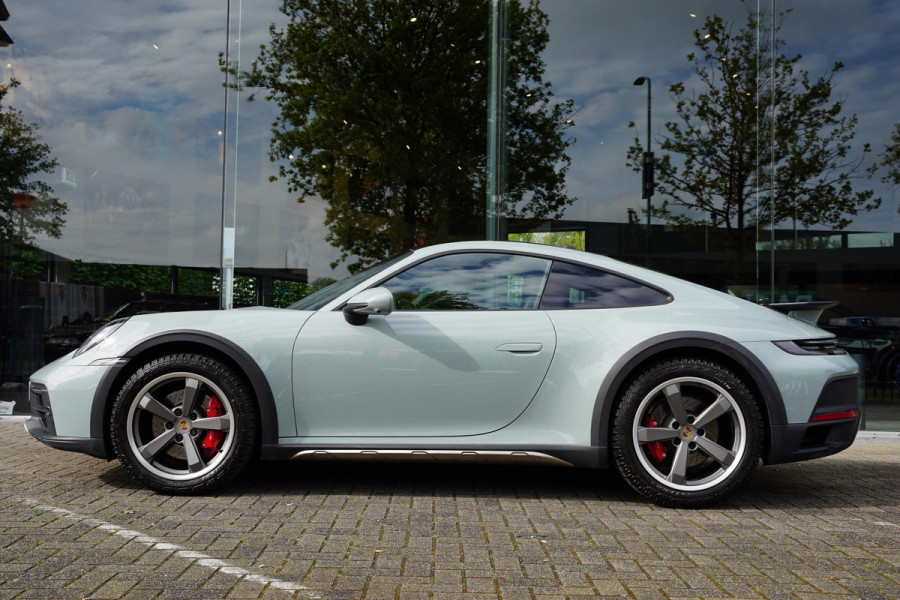 Porsche 911 992 3.0 Dakar Shade Green