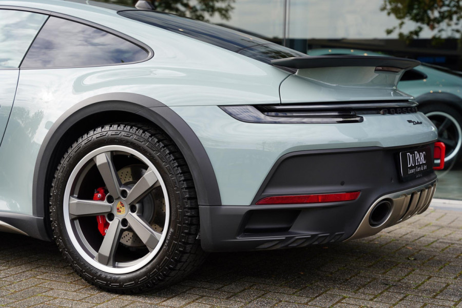 Porsche 911 992 3.0 Dakar Shade Green