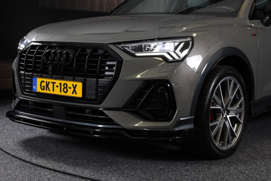 Audi Q3 35 TFSI Edition One / AUT / ACC / Virtual Cockpit / Lane Assist / Dode Hoek / Leder / Navi / Ecc / Led / Open Panoramadak