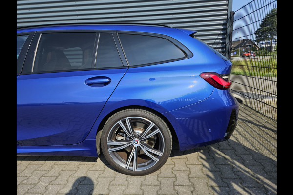 BMW 3 Serie Touring 330e M Sport Facelift Plug In Hybrid PHEV | Panodak | Lederen Competition Stoelen Memory | Trekhaak af Fabriek | Widescreen Navi | Head Up | 19 "L.M | Camera | Apple Carplay |