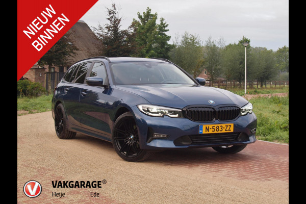 BMW 3 Serie Touring 318i Business Edition | Automaat | Apple Carplay | Navi | 19 Inch | NL-Auto |