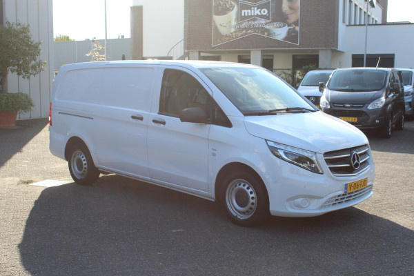 Mercedes-Benz Vito 114 CDI Lang 2500 kg trekhaak, LED koplampen, Bumpers in kleur, Etc.